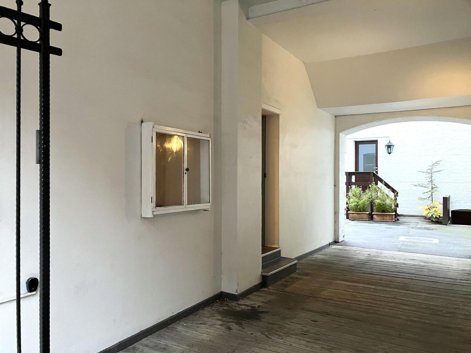 Two-bedroom In Center *